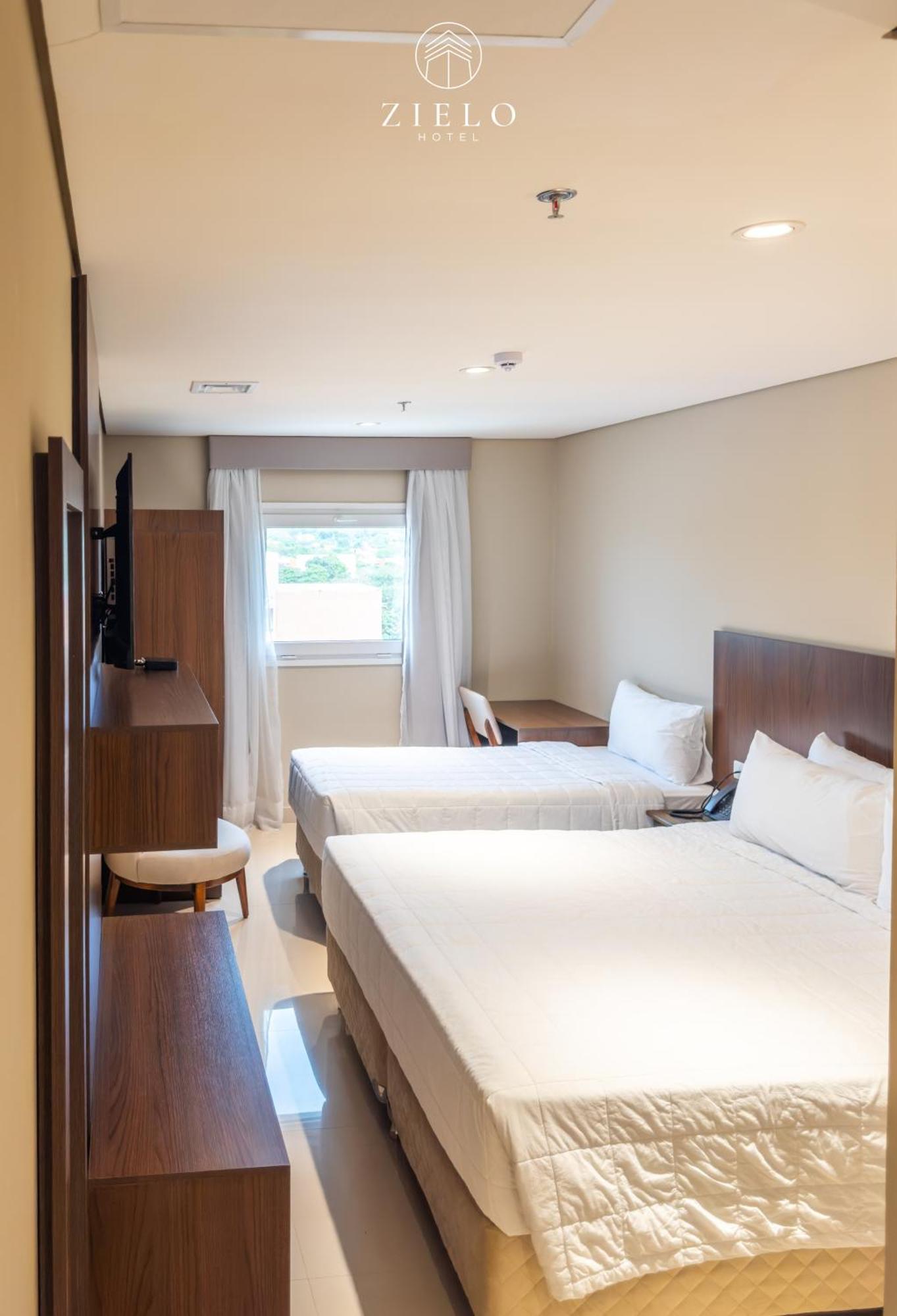 אסונסיון Zielo Hotel מראה חיצוני תמונה