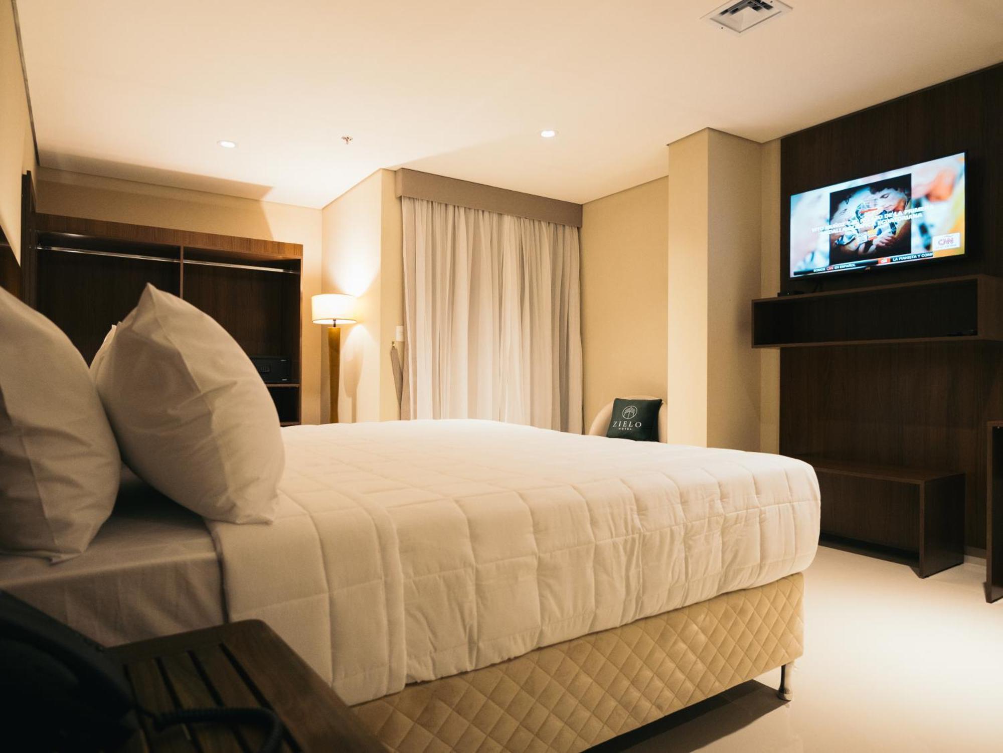 אסונסיון Zielo Hotel מראה חיצוני תמונה