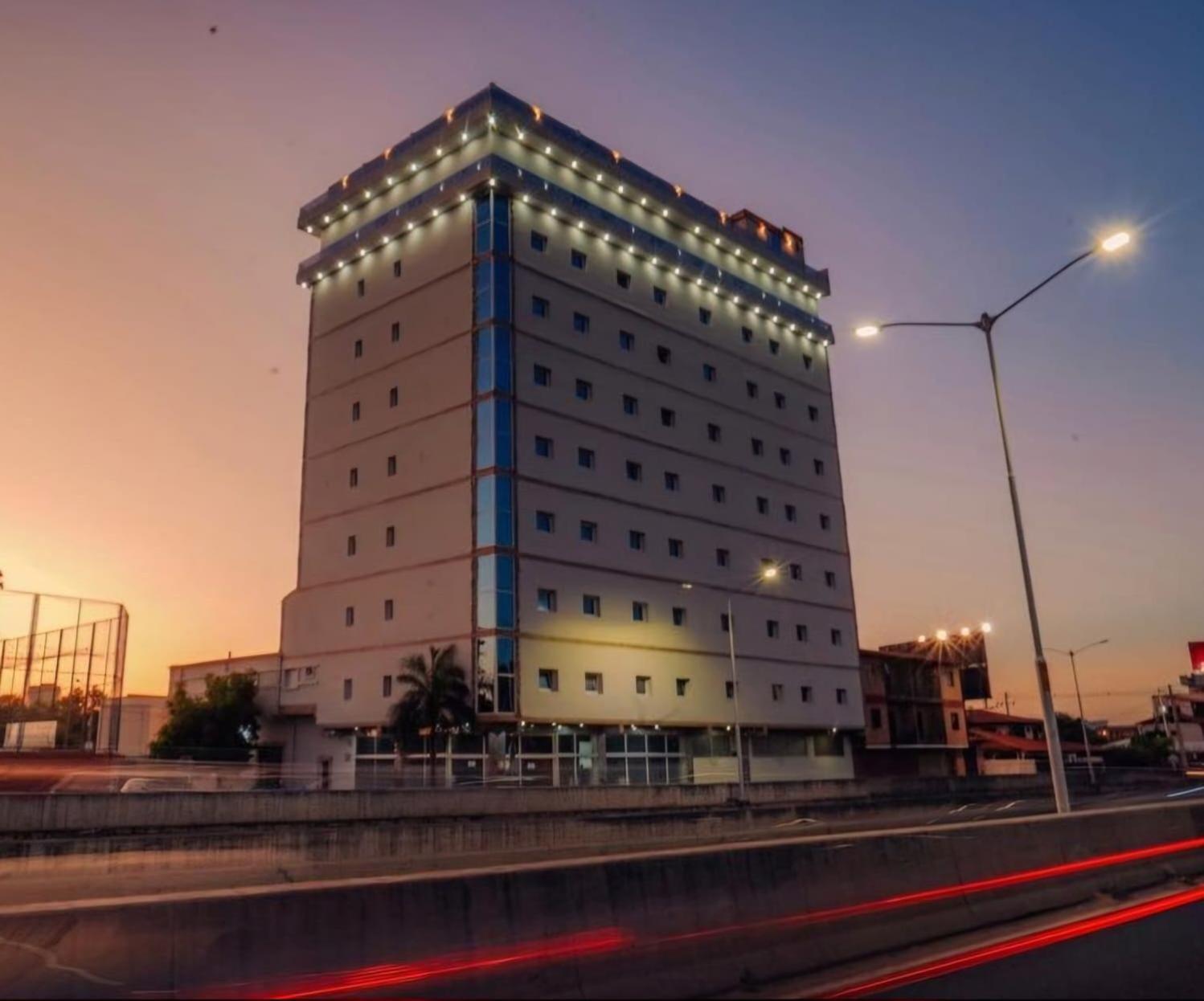 אסונסיון Zielo Hotel מראה חיצוני תמונה